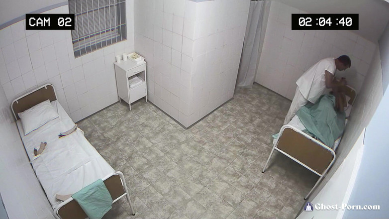 Ghost-Porn: 털이 무성한 여친의 엑소시즘 1부