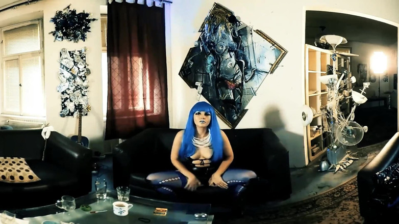 Leon Lambert Girls Twerk Parties CFNM: Destiny fuma en mi taller de arte y me muestra...