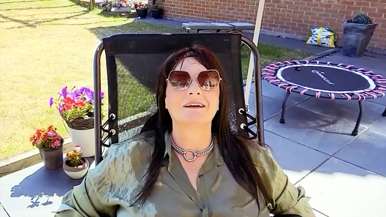 ithastopeefun: Piss Fun on the Sun-lounger