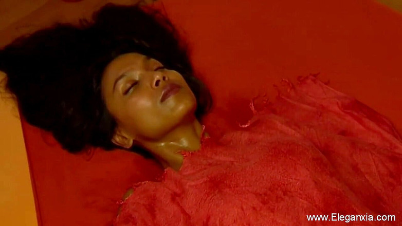 Eleganxia: Eleganxia - dotkněte se toho naolejované fit tělo