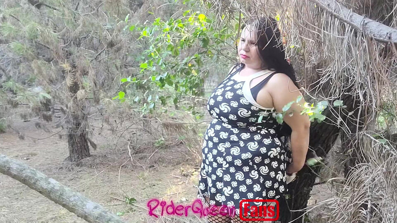 Only Riderqueen BBW Step Mom Latina Alone: Riderqueen yalnız, açık havada, hayranlar için videolar