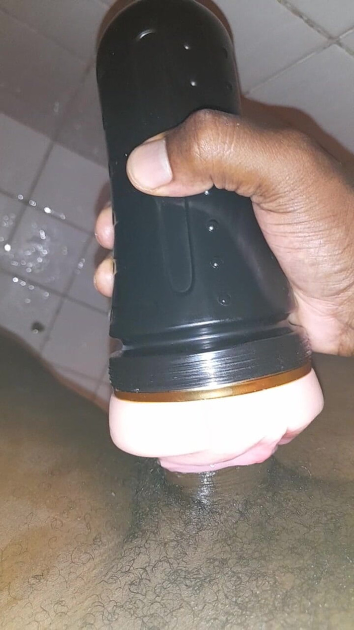 Black guy: Szarpanie S9 E9