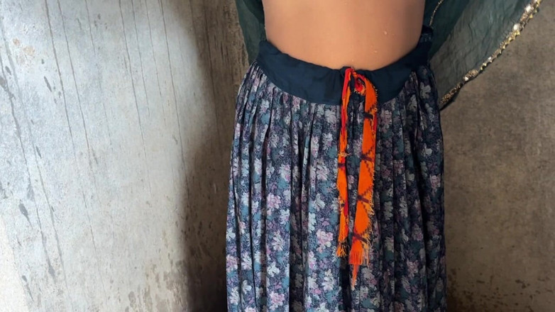 Ritu: Hindi XXX Video in Bathroom
