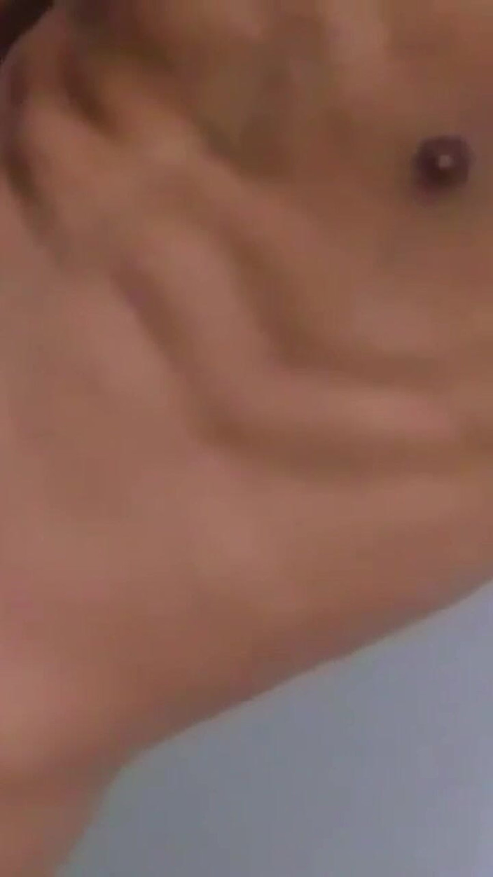 Vida Noite: Sex în grup pe Cururi neglijaculate