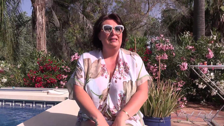 Aunt Judy's: Auntjudys - a Poolside Chat with Your Busty Stepmom Jojo Robinson...