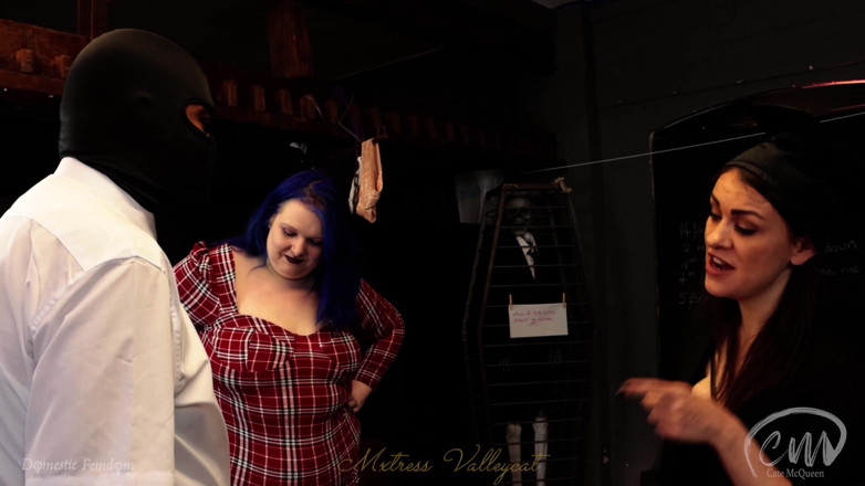 Mxtress Valleycat: Tickled in class