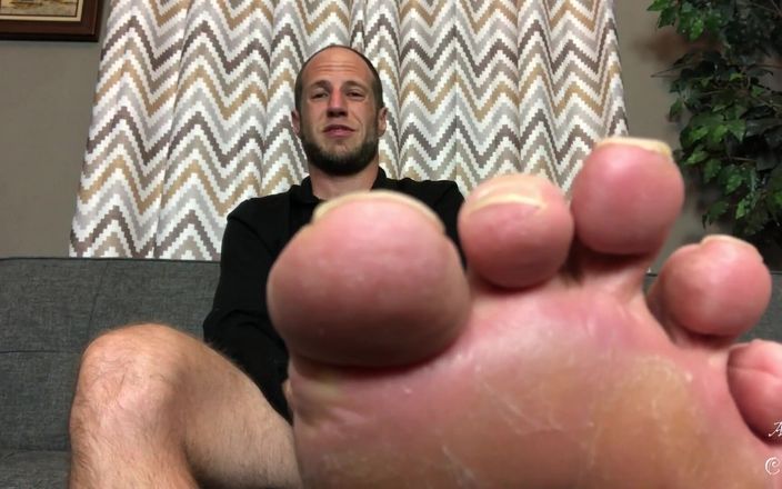Adam Castle Solo: Suck my toes &amp;amp; worship my feet stranger