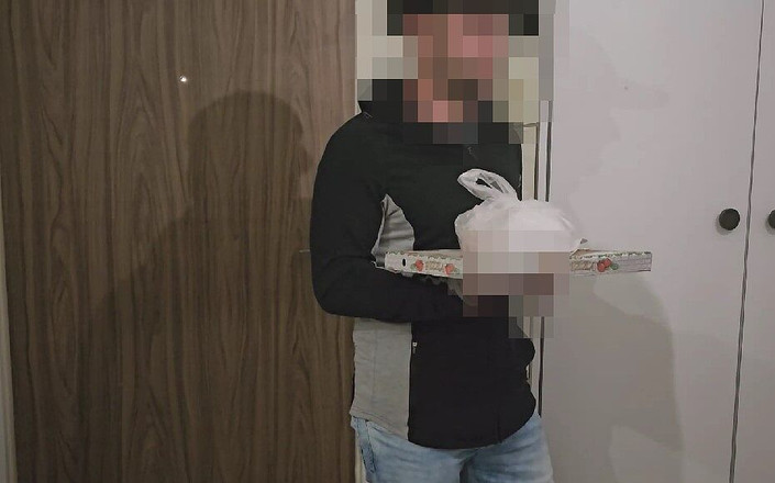 AntoGoesHunting: 终于我说服了另一个直接送货员