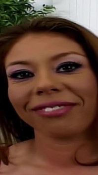 Mulher mexicana senta-se em seu pau grosso