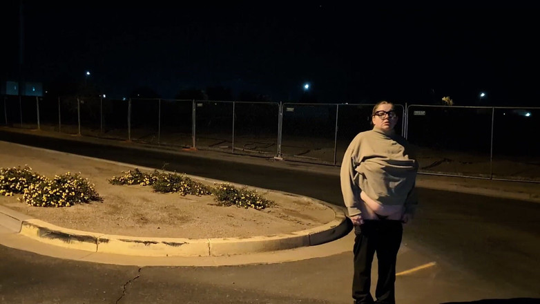 Rendezvousing Assets: Tlustá bbw manželka sex na veřejnosti v chladném ránu! Badblondiemonroe