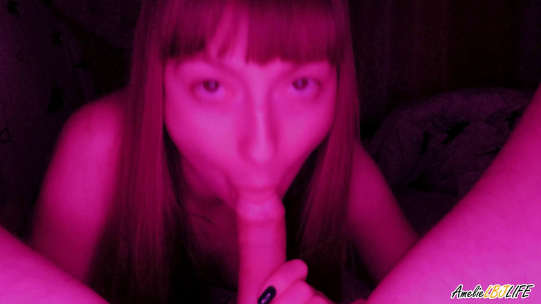 Amelie Dubon: 베프의 자지를 빨고 입에 사정하는 금발