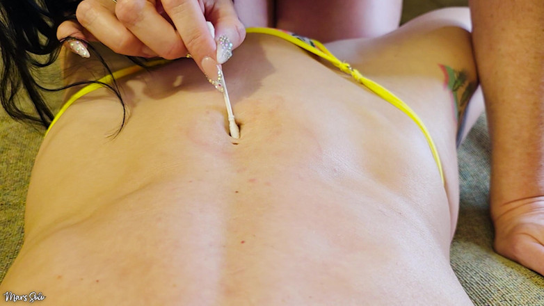 Mars solo: Prima dată când adorare buricului cu vedere la persoana 1: Mars...