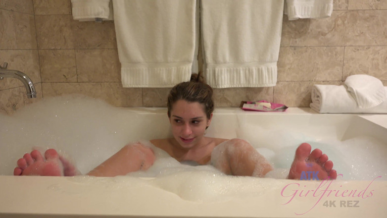 ATK Fans (Girlfriends): Virtual vacation in Hawaii with Joseline Kelly part 1