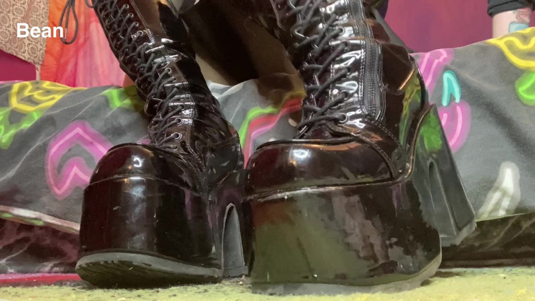 Alice Bean: Cum on My Boots