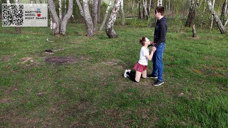 Night Games: Una caminata por el bosque terminó en sexo duro