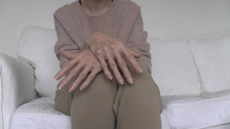 Lady Victoria Valente: Lady Victoria Valente tarafından sunulan güzel, zarif eller ve tırnaklar...