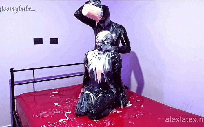 Alex Latex: 粘性乳胶玩弄，第1部分 - Alex Latex