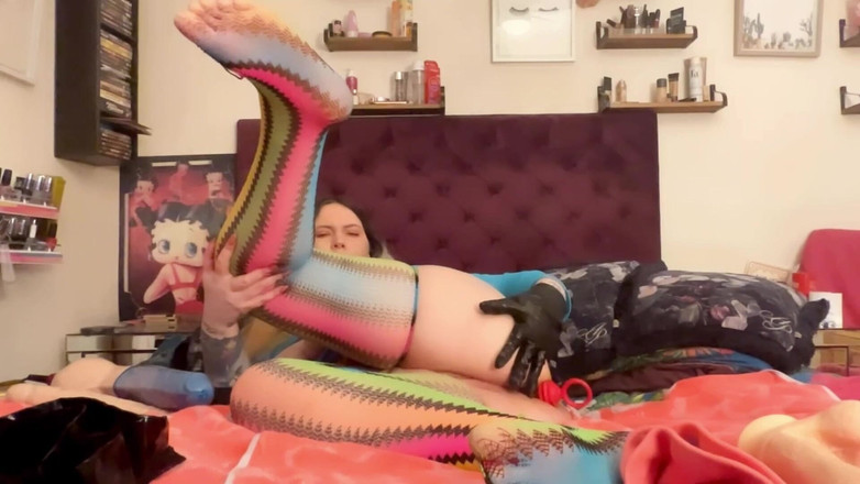 MissFFW: BBWが複数のおもちゃを使って肛門で遊ぶ