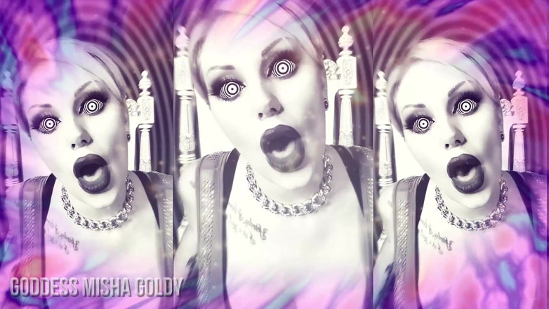 Goddess Misha Goldy: Il tuo desiderio di masturbarti sarà incontrollabile dopo questa clip!