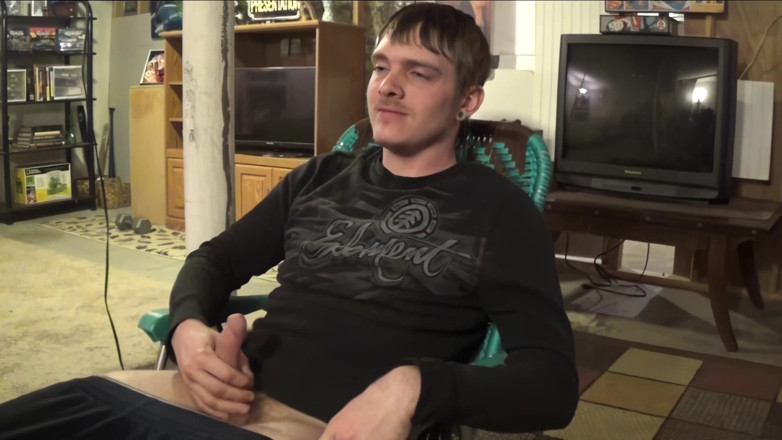 Jay's Amateur Straight Guys: KC fucks Jay bareback!!