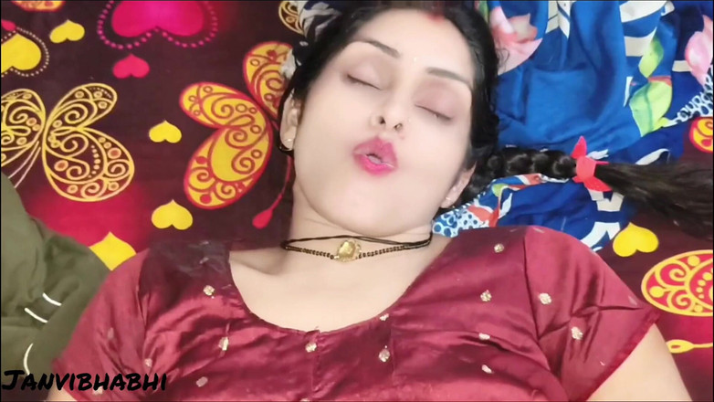 Janvibhabhii: På Karva Chauth, efter att ha slickat en ung kvinnas...