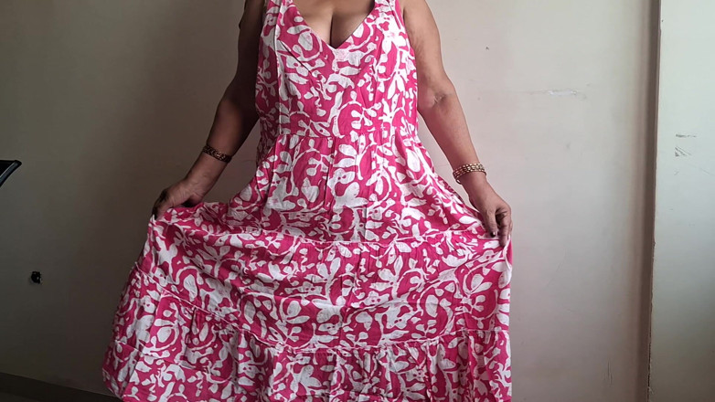 TABOOBREAKERS: Hot Summer Girl Shilpa Taboobreakers on Heat Trying to Cool...