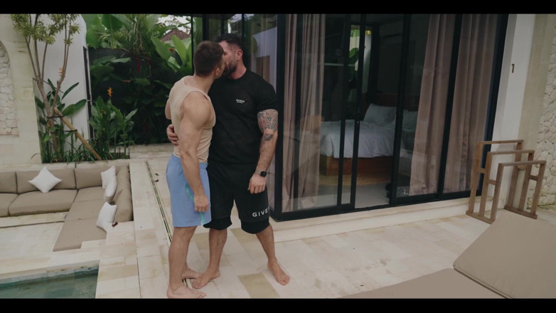 Fitcamgay: Ele tentou a primeira vez anal