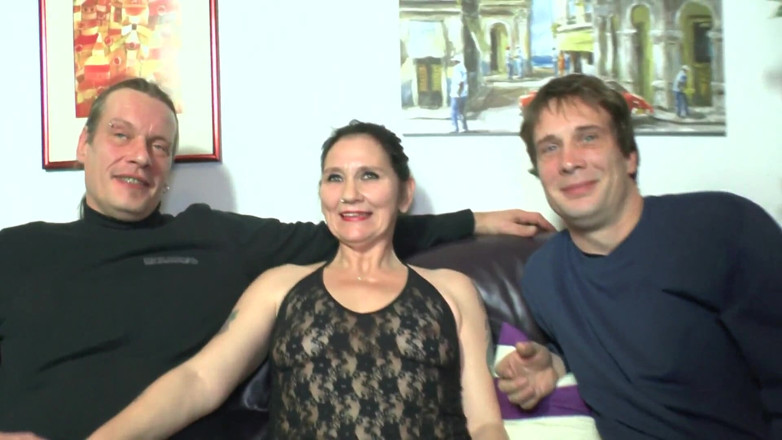 Swinger Friends Germany: Housewife wanted to have a 2nd man with her