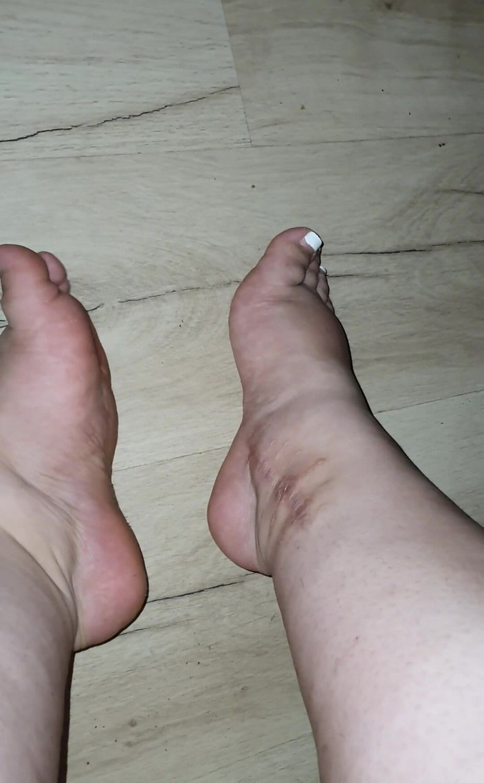 LoraBbw: Kaki tengah malam menunjuk-nunjuk!!