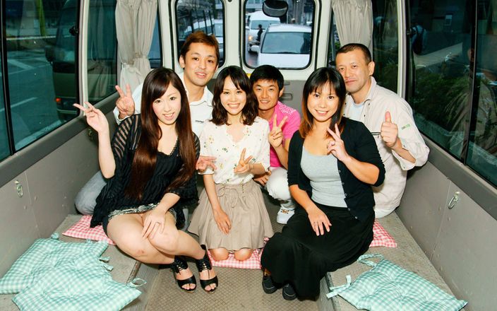 Go Sushi: JAV Sex auf den straßen von Tokio 3 japanische teenager im...