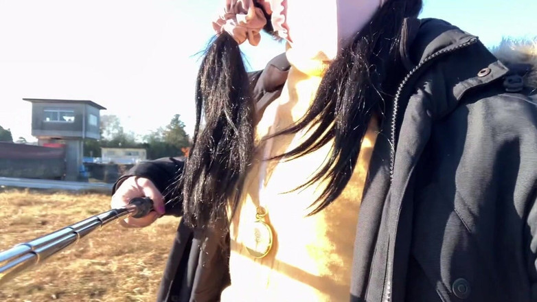 megu2002: 自主トレーニング No47 日課の朝散歩でタックおまんこさらし