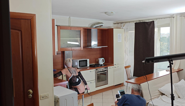Heatwave Porn: Kinky Husband Films His Mature Hot Wife in the Kitchen...