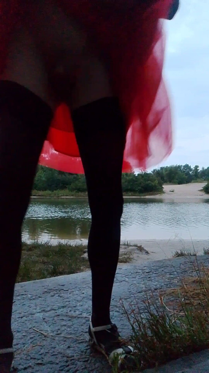 MilaFemboyUA: Ich trainiere in der Natur