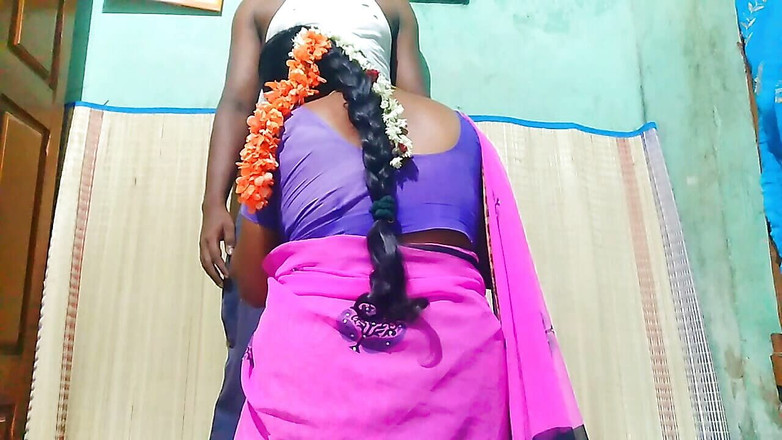 Priyanka314: Тітка з колажним студентським сексом вдома