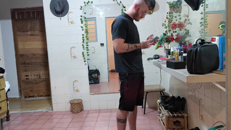 carmonaoficial: Shaving and Shaving His Chest