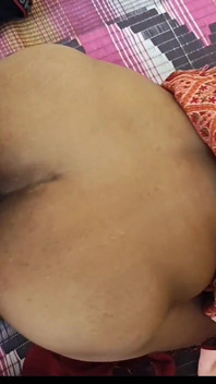 Indian Khusurat Bhabhi Ko Devar Je Ne Pele Diya Tel Laga Ke