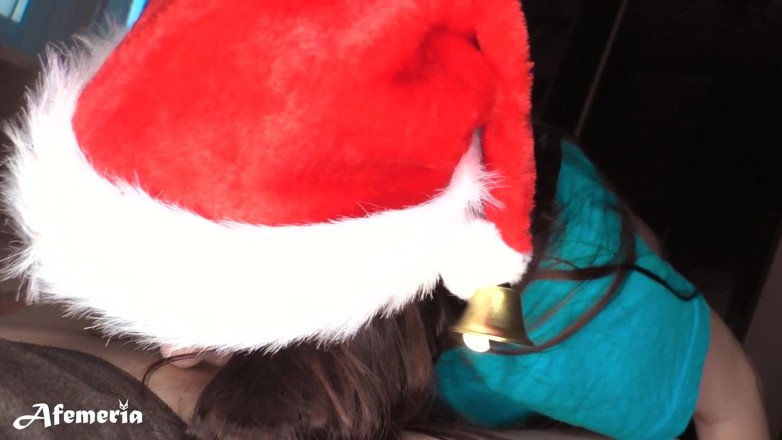 Afemeria: Deep Christmas blowjob with bells from juicy brunette