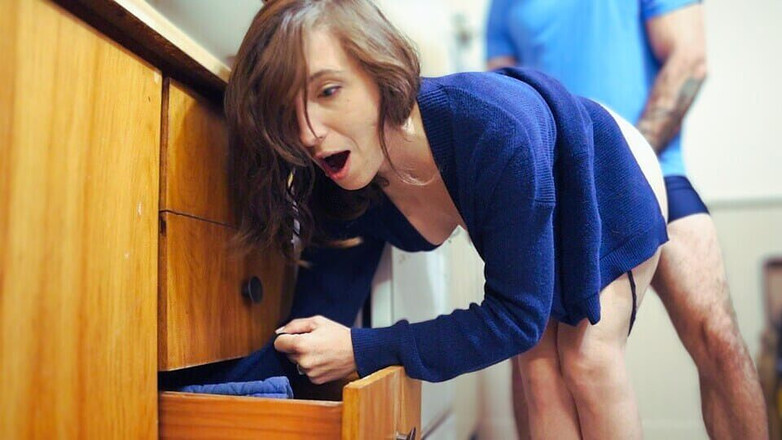 JessTonySquirts: Stepmom Gets Stuck....again (yes!!) Stepson Helps