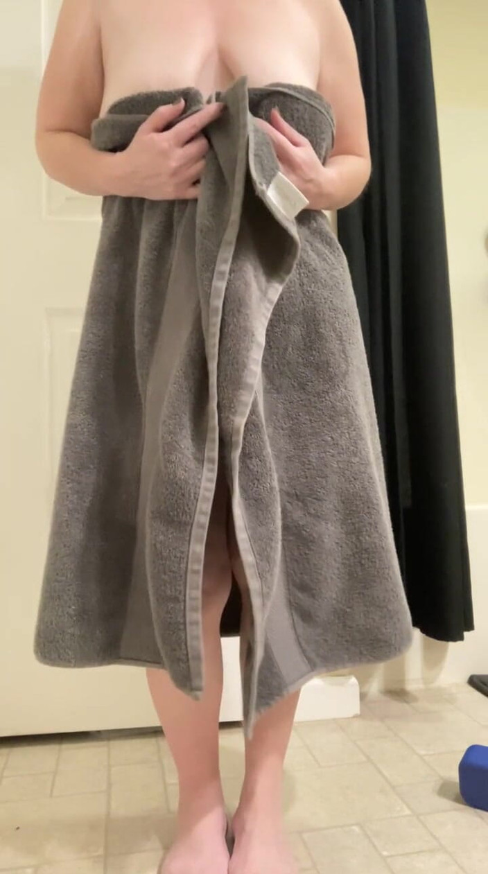 Elianna: シャワーを浴びた後の乾燥