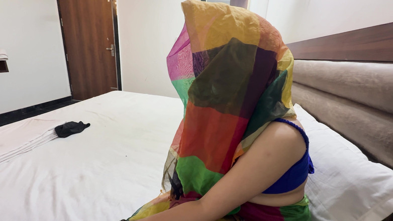 wildDesipair: Badi Gand Wali Bhabhi Ka Hua Mms Leak