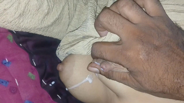 Kimmo: Indian Bhabhi Share Pussy at Night