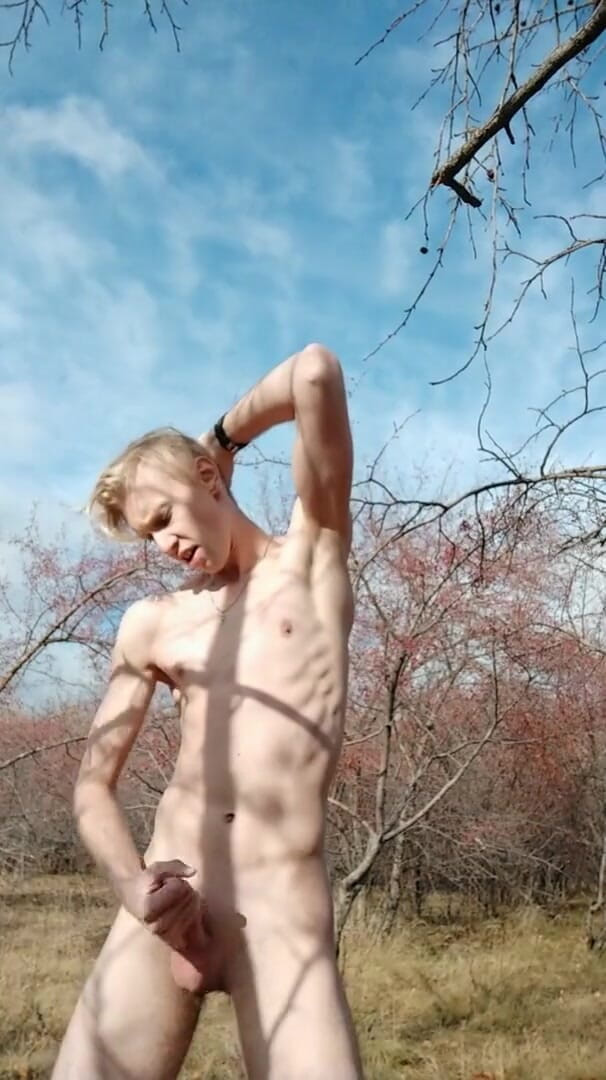 Dick Boys Studio: Guy caught jerking off in the park