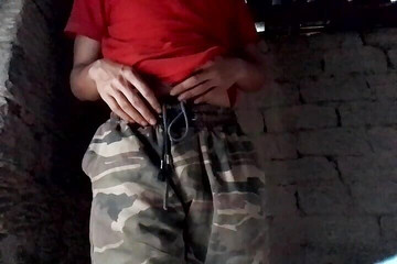 Gangbang straight: Penghormatan kencing teman lelaki Sonam Khan