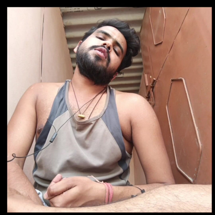 IsmaatDeva: Ismaatdeva玩弄声音