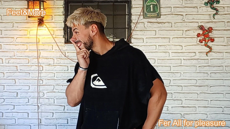 Fer All for pleasure: Fer Controls Nose of His Alpha Master Friend