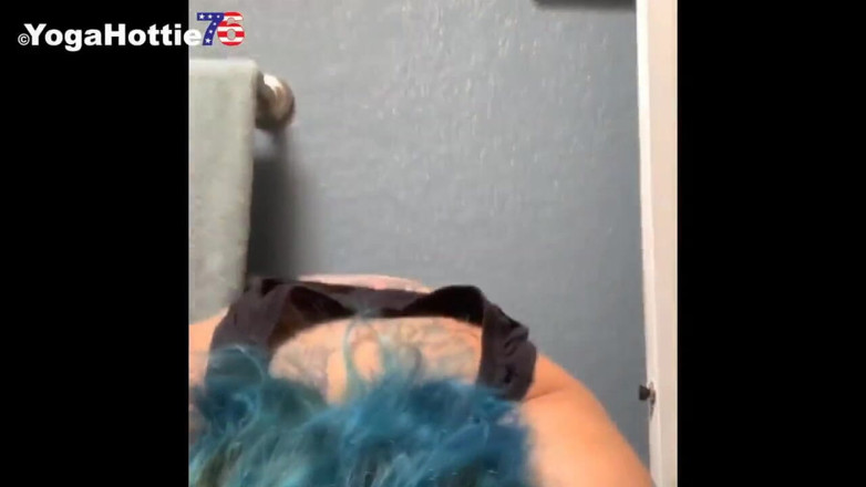 Yoga Hottie76: Gigglesnort after 17 jello shots