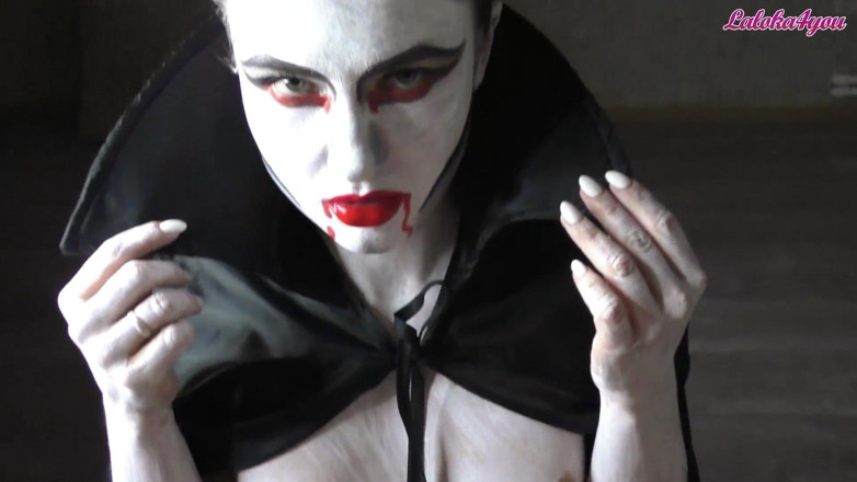 Laloka4you: Vampire girl passionate sucks big cock to cum in mouth