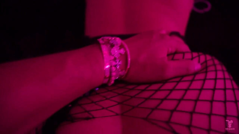 Teddy Tarantino: 백만장자 테디 타란티노가 브로워드 주유소에서 따먹히는 라틴계 스트리퍼 Kiki Klout