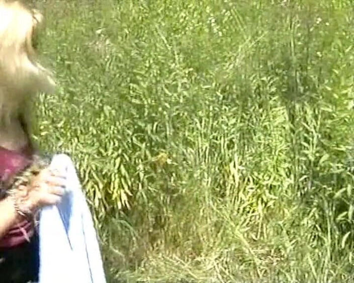 Deutsche Madchen: Chica rubia de Alemania haciendo un tipo correrse solo masturbándose