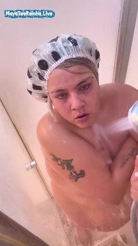 Saggy Brazilian BBW MILF Goddess Lathering up in a Steamy Shower